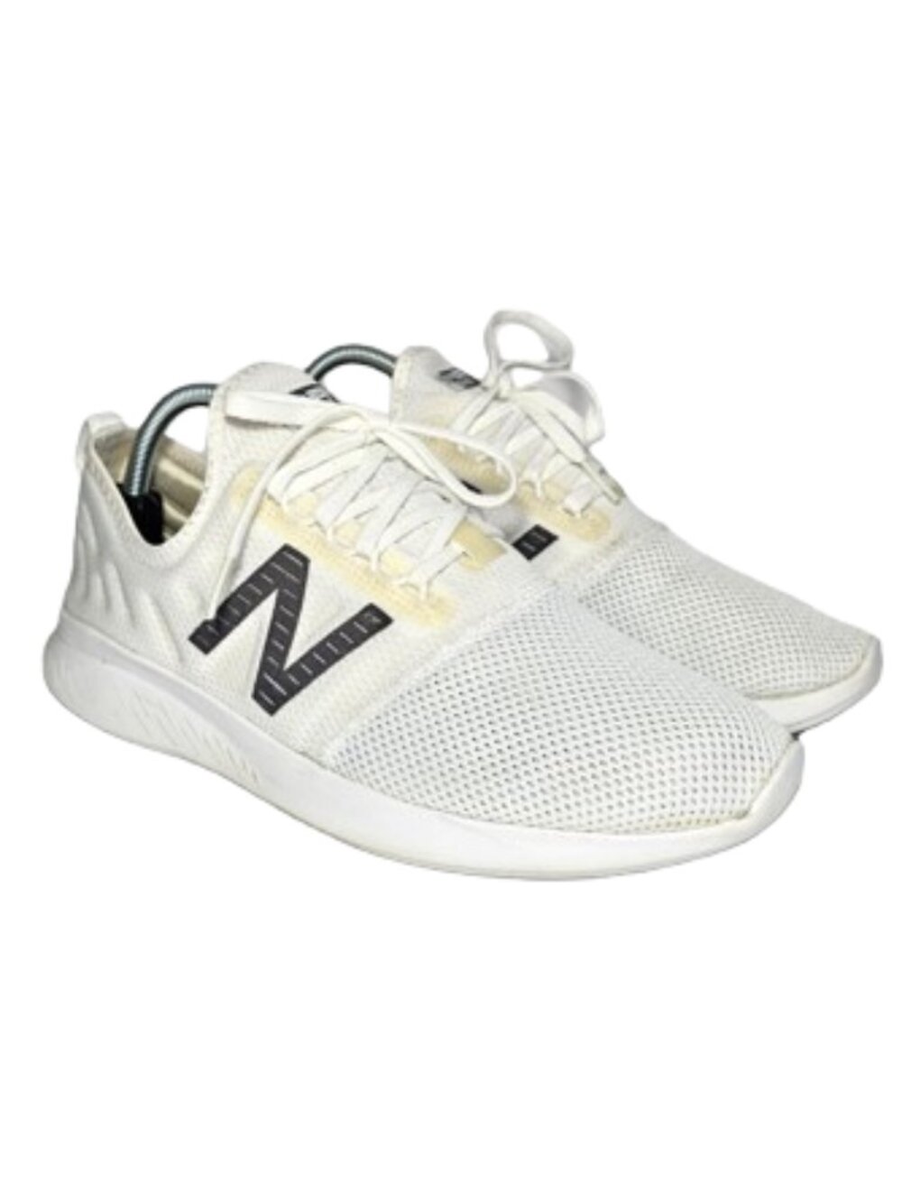 New Balance Mens FuelCore Coast V4 Size 9 MCSTLLM4 White Black Running Shoes